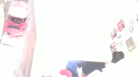 Snapshot of lia_queen610 chatting on 11-26-25, 07:59 Little Queen Lia online show from 11-26-25, 07:59