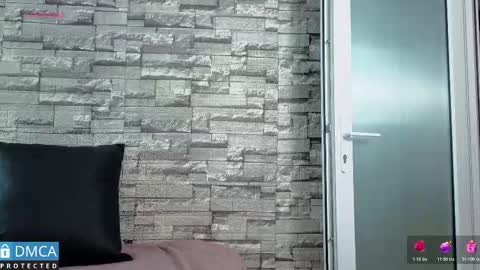 lia summer1 online show from 01-17-26, 06:44