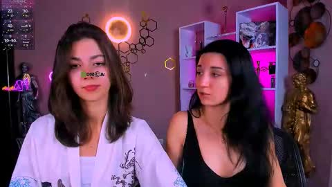 Lia online show from 10-01-25, 12:11