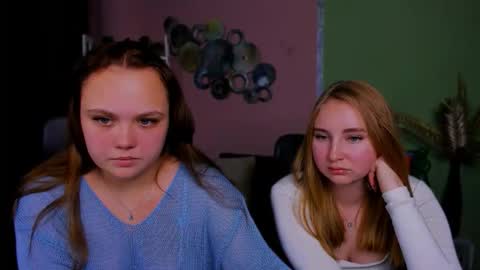 Lia online show from 10-05-25, 07:12