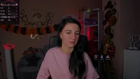 Lia online show from 10-24-25, 12:34