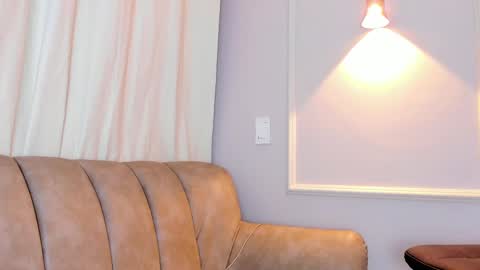 Snapshot of lia_walton__ chatting on 09-10-25, 12:05 liz walton online show from 09-10-25, 12:05