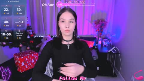 Lia online show from 12-25-24, 08:50