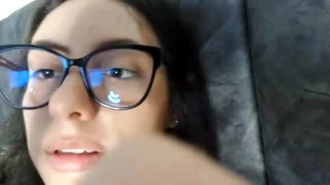   lia  online show from 12-21-24, 03:25