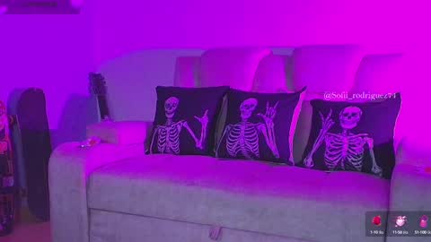 Snapshot of liaa_rodriguezz chatting on 02-21-25, 03:12 Liaa online show from 02-21-25, 03:12