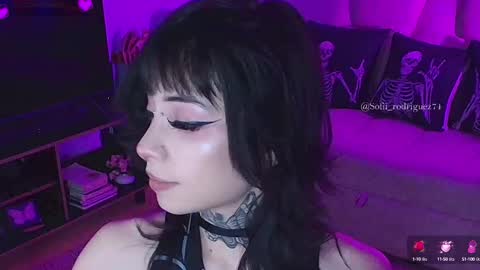 Snapshot of liaa_rodriguezz chatting on 02-22-25, 04:29 Liaa online show from 02-22-25, 04:29