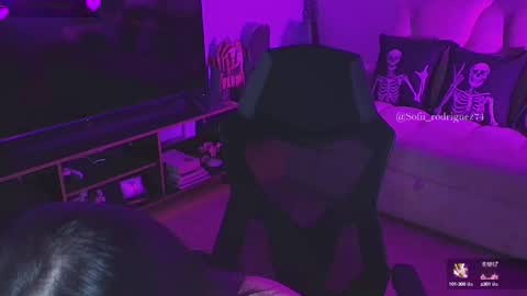 Snapshot of liaa_rodriguezz chatting on 02-23-25, 01:57 Liaa online show from 02-23-25, 01:57