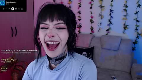 Snapshot of liaa_rodriguezz chatting on 11-06-25, 01:17 Liaa online show from 11-06-25, 01:17