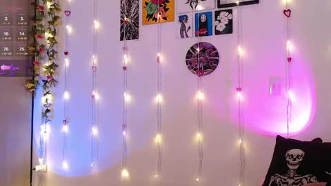 Liaa  online show from 05-15-26, 11:23