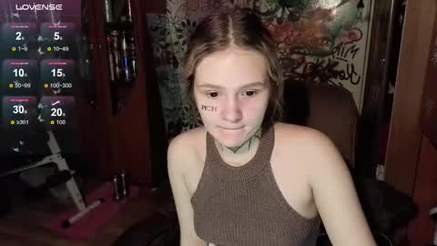 Snapshot of liaaa_li chatting on 10-25-25, 02:13 liaaa_li online show from 10-25-25, 02:13