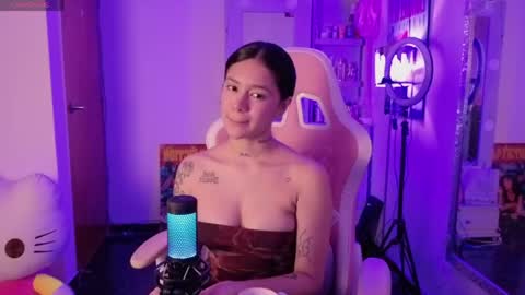 Snapshot of liabutera chatting on 04-15-26, 10:21 Lia Butera online show from 04-15-26, 10:21