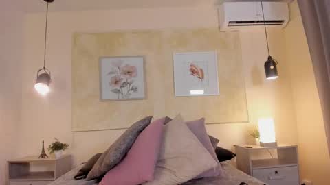 Lia Flame online show from 02-11-26, 07:52