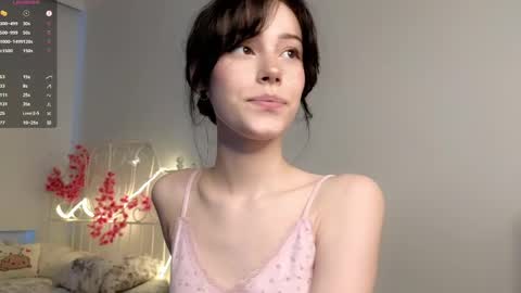 Snapshot of liaglamour chatting on 05-23-26, 09:24 Lia online show from 05-23-26, 09:24