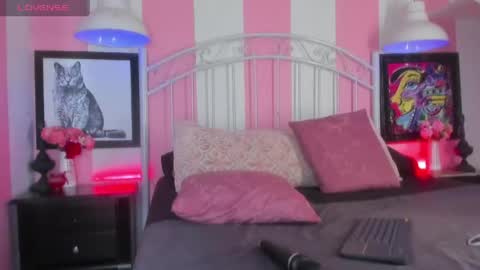 ---Liah--- online show from 04-25-26, 10:07