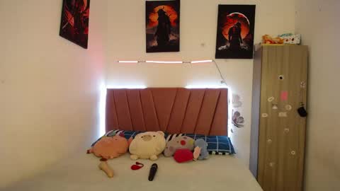 liahdiaz_ online show from 05-09-26, 04:34