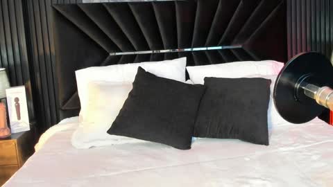 Liah Fontaine online show from 04-21-26, 11:38