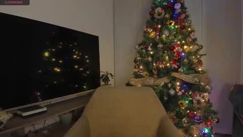 Snapshot of liahkimi chatting on 12-22-24, 05:12 Lia online show from 12-22-24, 05:12