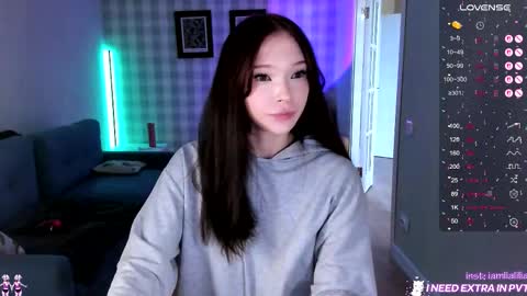 Snapshot of lialilia chatting on 09-28-25, 07:03 lialilia online show from 09-28-25, 07:03