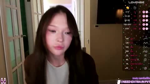 Snapshot of lialilia chatting on 10-16-25, 02:51 lialilia online show from 10-16-25, 02:51