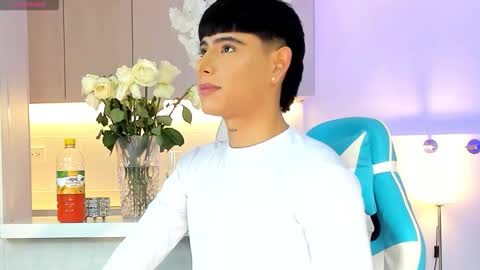 Snapshot of liam_055 chatting on 09-27-25, 01:49 Liam online show from 09-27-25, 01:49