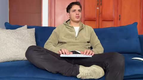 Liam online show from 04-18-26, 03:05