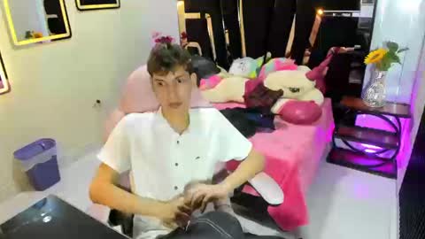 liam_green1 online show from 03-10-26, 01:05