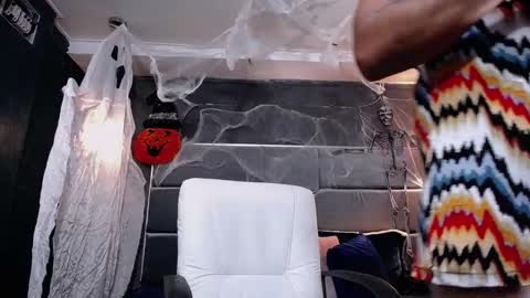 Liam online show from 11-03-25, 07:26