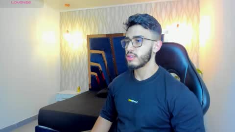 LIAM KLEIN online show from 02-14-26, 11:29