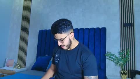 LIAM KLEIN online show from 06-06-26, 11:15