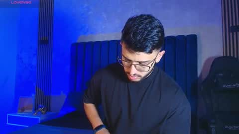 LIAM KLEIN online show from 06-12-26, 11:09