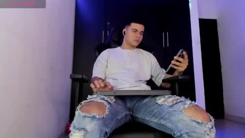 Liam online show from 04-02-26, 05:16