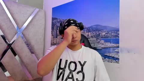 liam online show from 11-09-25, 12:47