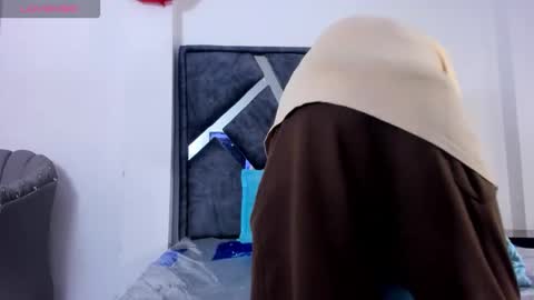 Call me Lian online show from 02-01-26, 12:26