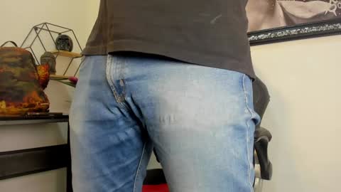 Liam online show from 01-29-25, 03:04