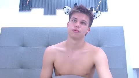 liam_york online show from 03-07-26, 02:08