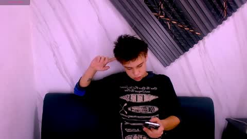 liam_york online show from 04-12-26, 03:44