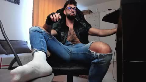 Liam online show from 02-04-26, 07:58