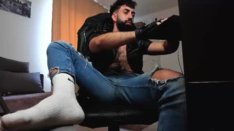 Liam online show from 03-12-26, 08:09