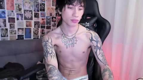 Liam online show from 03-05-25, 07:27