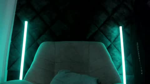 Snapshot of liamkron chatting on 05-11-26, 04:04 Liam twink big dick online show from 05-11-26, 04:04