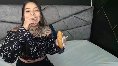 L I A M O N R O E online show from 10-29-25, 11:56