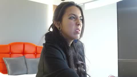 L I A M O N R O E online show from 02-11-26, 11:59