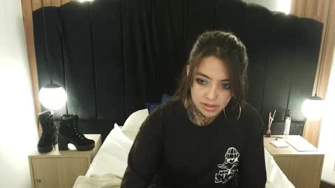 L I A M O N R O E online show from 03-15-26, 12:11