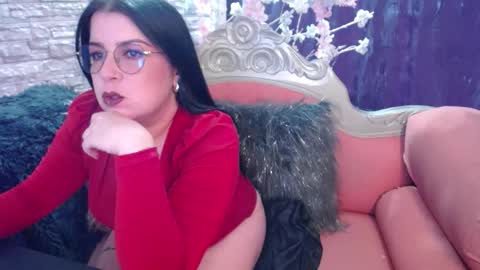 Snapshot of liamonteverde chatting on 12-01-25, 02:33 Lia online show from 12-01-25, 02:33