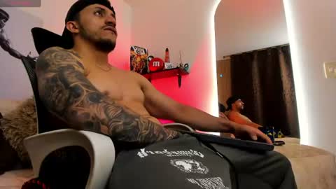 Snapshot of liamreigns_ chatting on 07-28-26, 03:13 liam online show from 07-28-26, 03:13