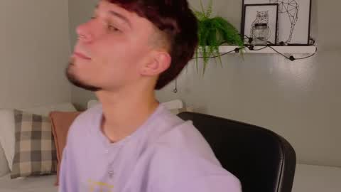 Snapshot of liamthunder05_ chatting on 10-09-25, 08:18 Liam Thunder online show from 10-09-25, 08:18