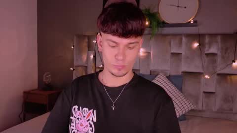 Snapshot of liamthunder05_ chatting on 10-27-25, 03:10 Liam Thunder online show from 10-27-25, 03:10