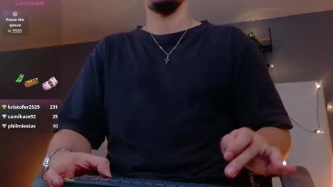 Snapshot of liamthunder05_ chatting on 12-15-25, 08:02 Liam Thunder online show from 12-15-25, 08:02