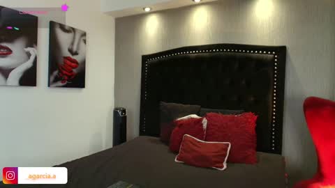 liam online show from 01-12-26, 04:07