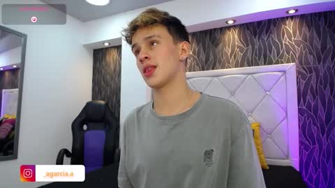 liam online show from 03-06-26, 05:04